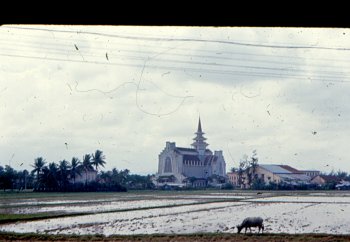 VN Hue Road 20-38 Nov 64z red0014.jpg