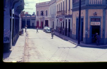 Another street in Santo Domingo.jpg