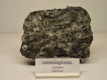 cummingtonite_JPG-1.jpg