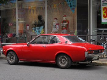 Toyota_Celica_ST_Coupe_1977_(15954334822) (1).jpg