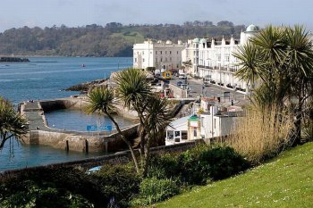 ply-plymouth_hoe_palms1.jpg