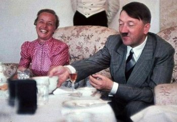 war-Hitler-takes-tea.jpg