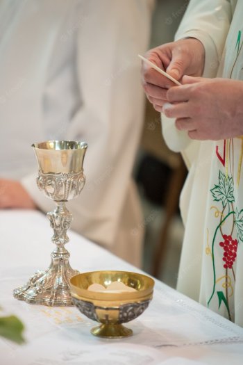 communion-host_155769-846.jpg