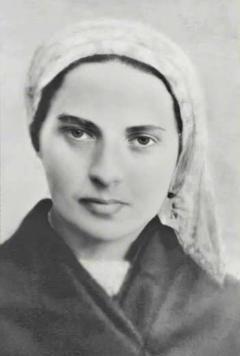 Bernadette 1.jpg