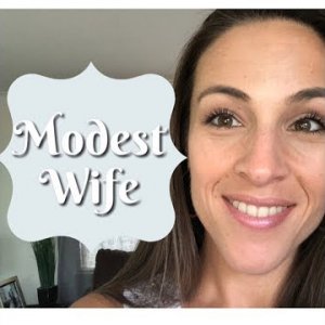 0:59 / 9:08 Modesty as a Wife || Collab with Gina A