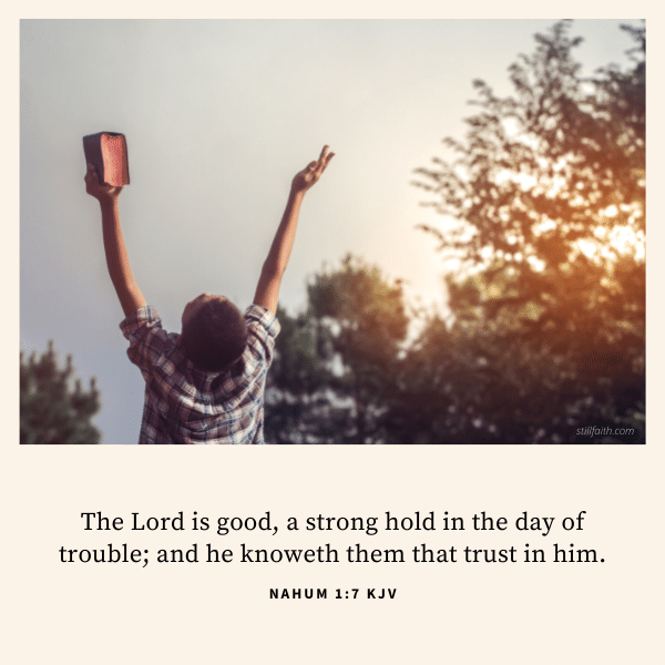 Nahum-1-7-KJV.png