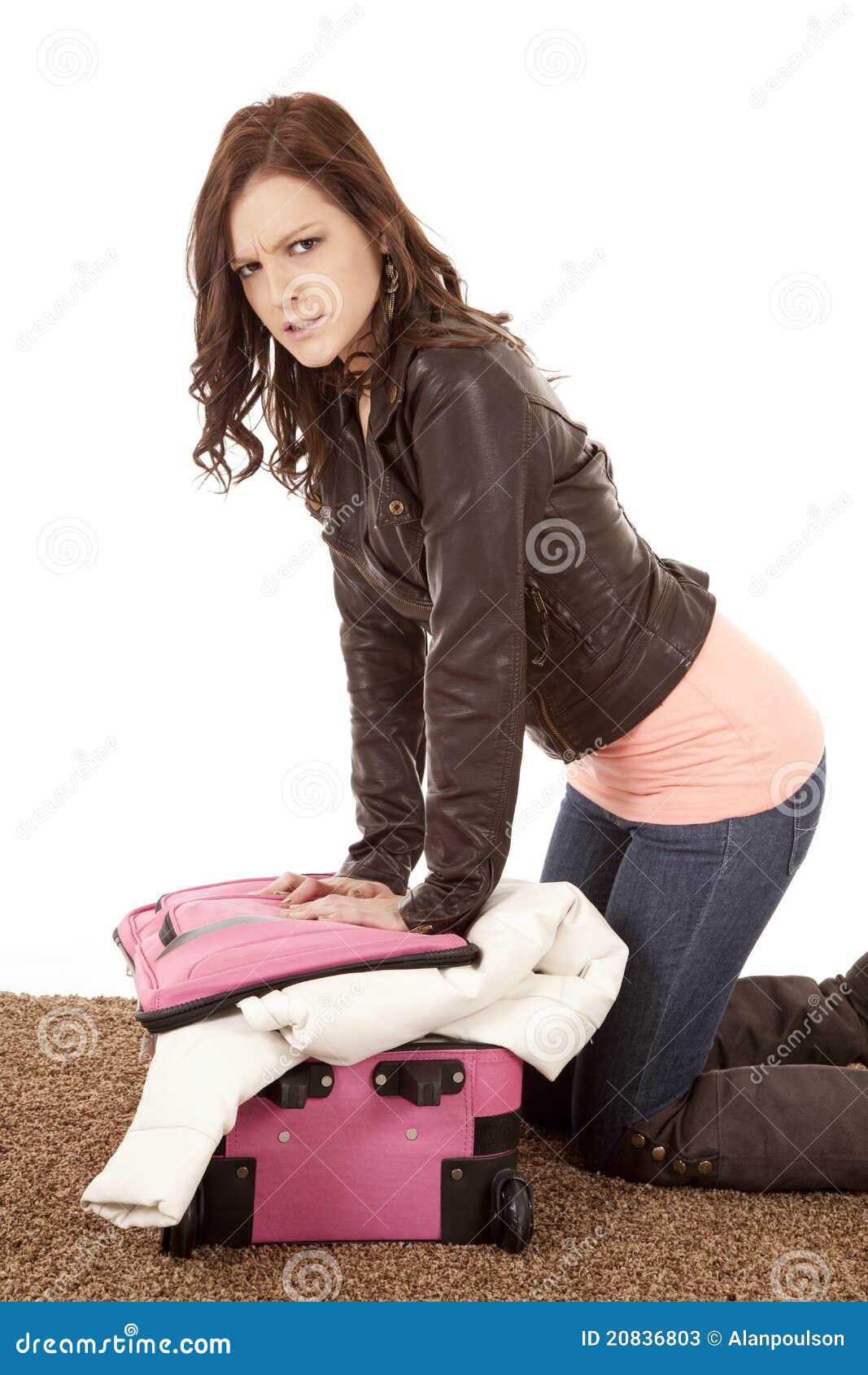 won-t-fit-suitcase-mad-20836803.jpg