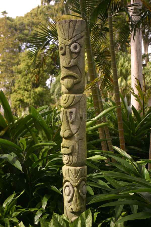 totem-pole-357819.jpg