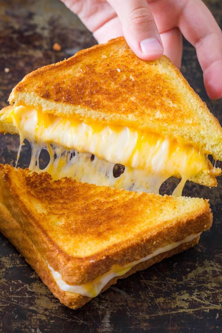 Grilled-Cheese-Sandwich-3-728x1092.jpg