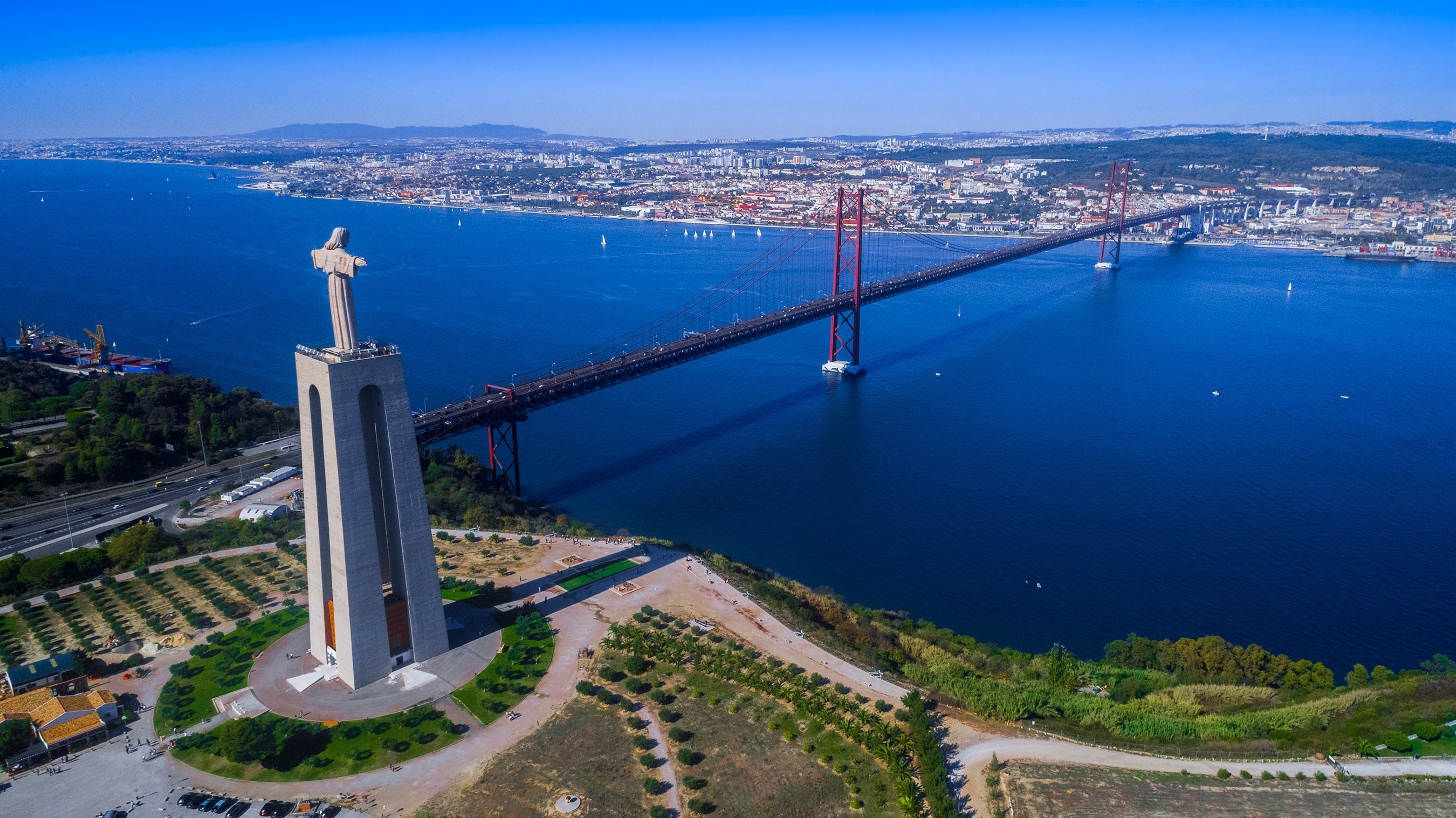 Cristo-Rei-Lisbon-WEB.jpg