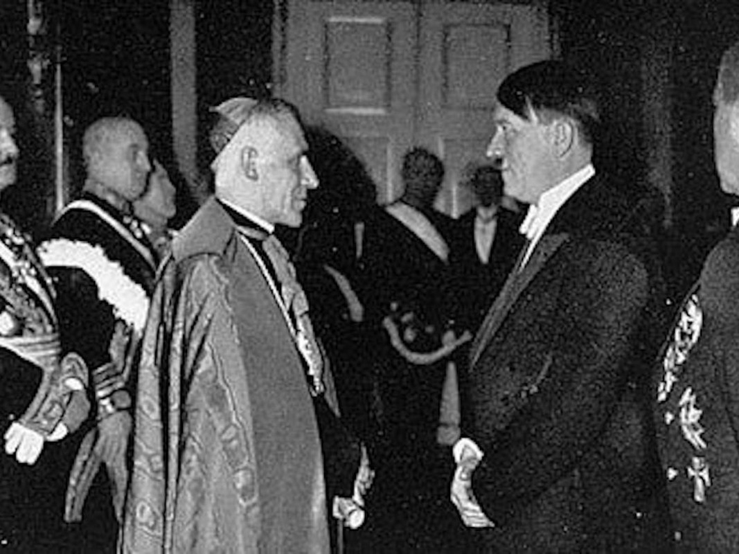 pope-pius-xii-meets-adolf-hitler.jpg