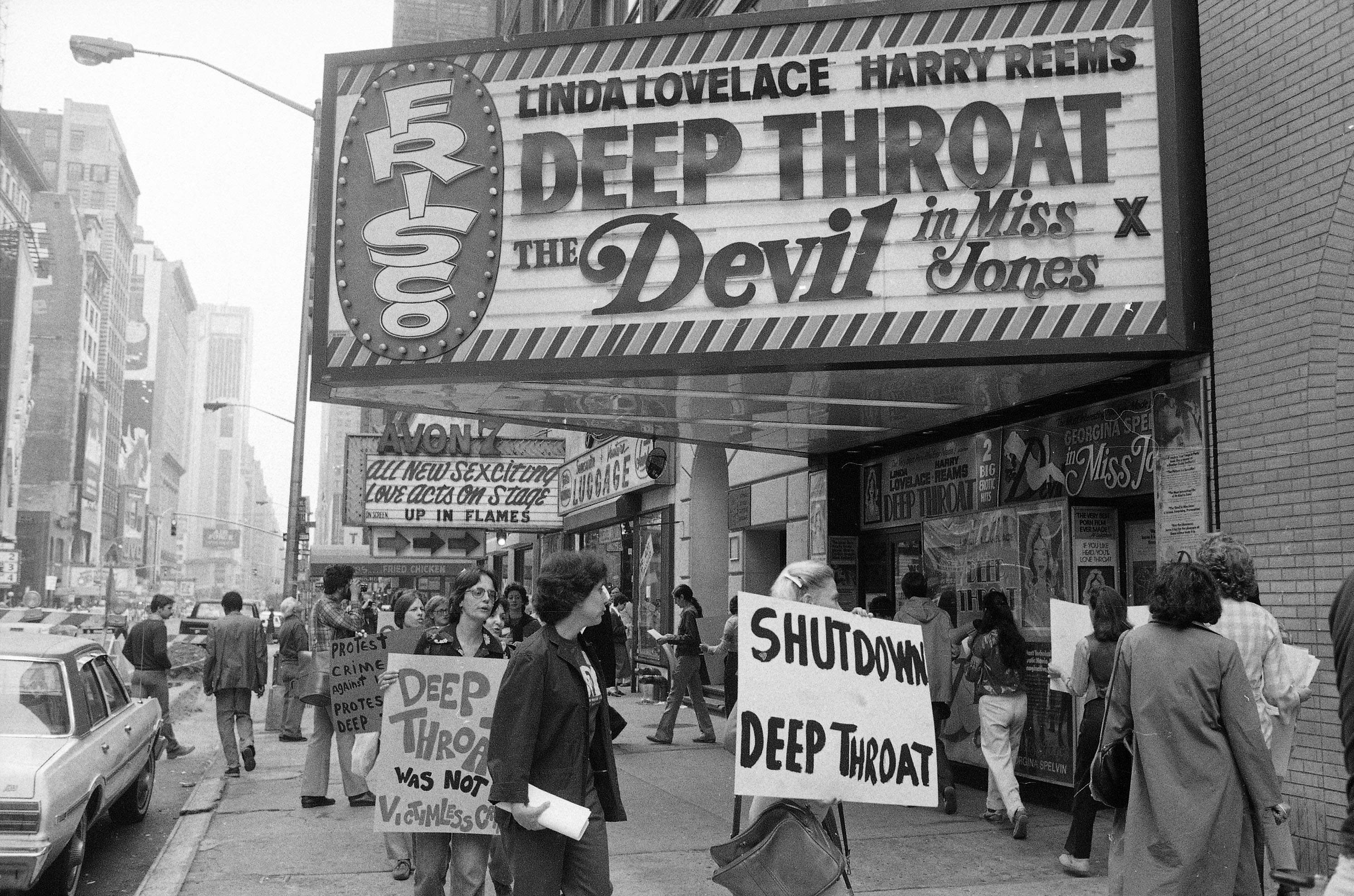 deep-throat-nyc-theater-1980.jpg