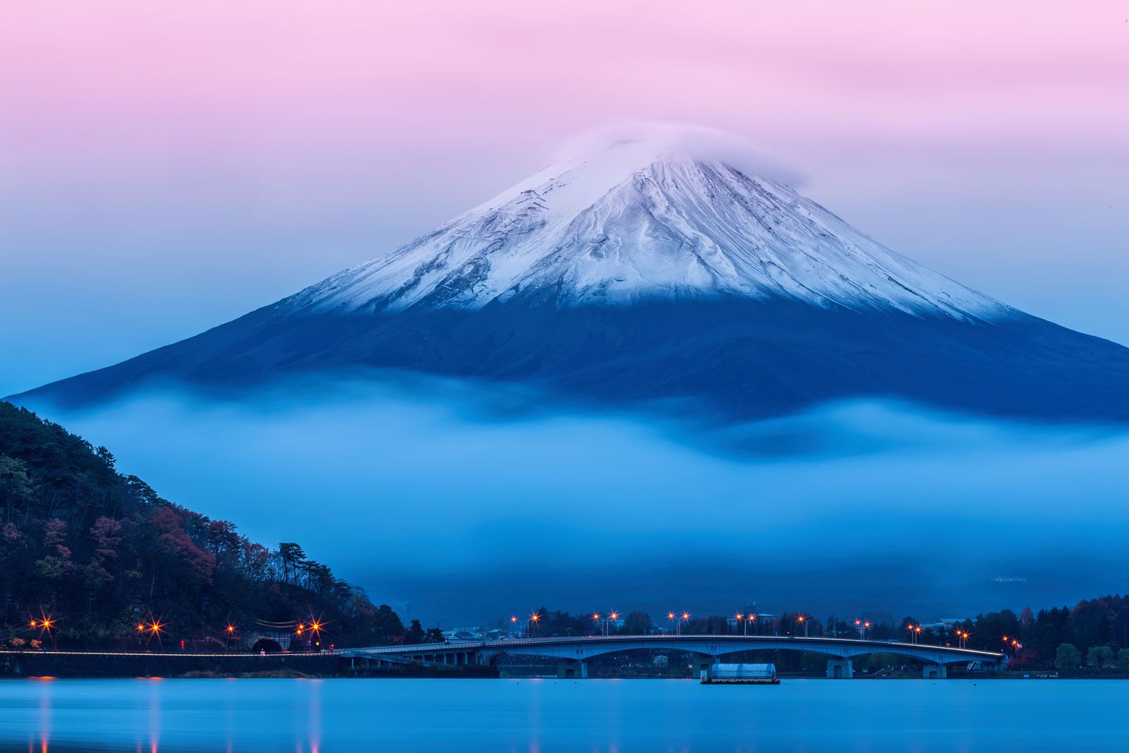 volcanic-cone-Japan-Mount-Fuji.jpg