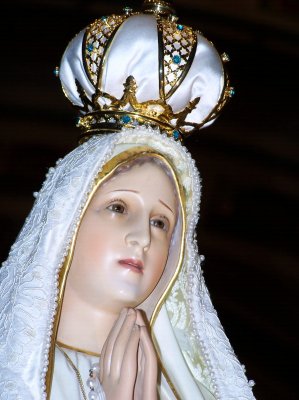 ourladyoffatimapilgrimstatue.jpg