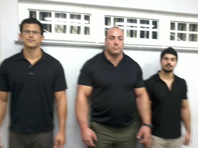 joshua-benjamin-hinn_segurancas-benny-hinn.jpg