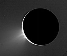 220px-Fountains_of_Enceladus_PIA07758.jpg