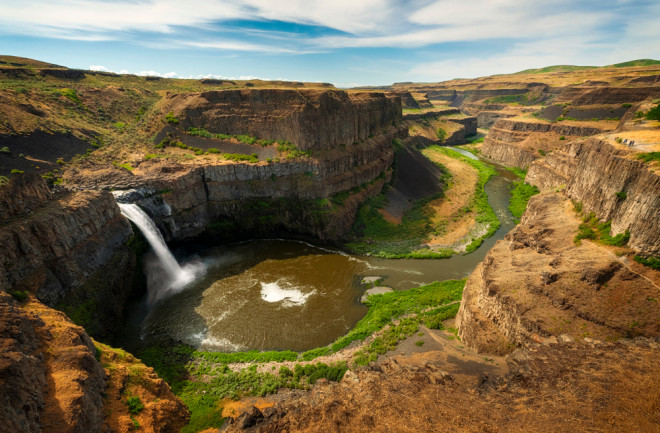 Palouse Falls Washington State Scablands - Shutterstock
