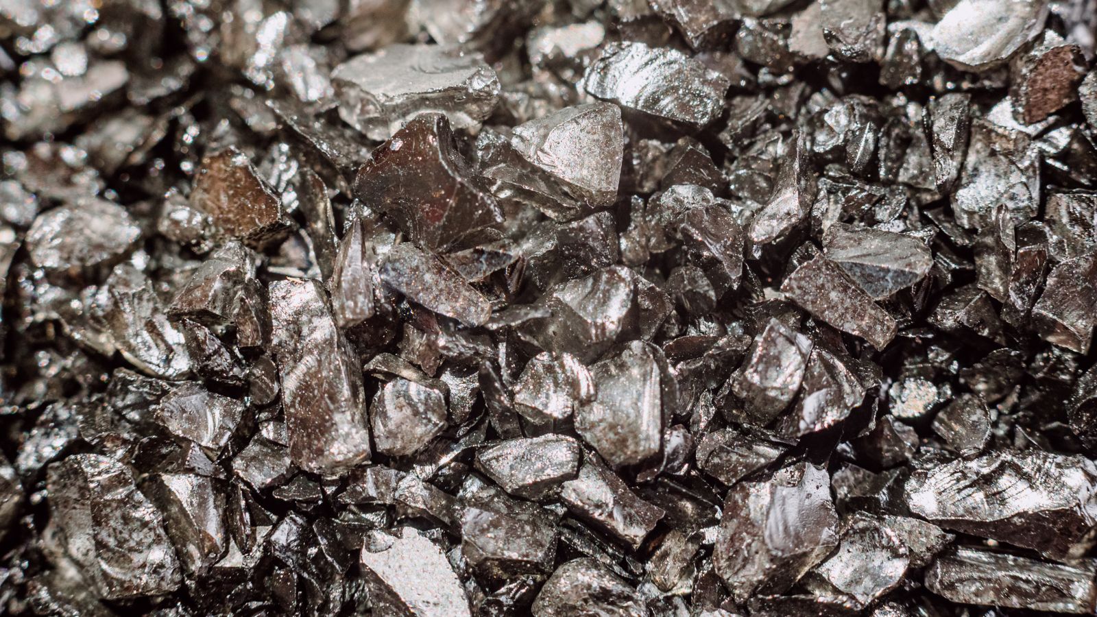 Rare-earth-metal-such-as-germanium-crystals-Joaquin-Corbalan-P.jpg